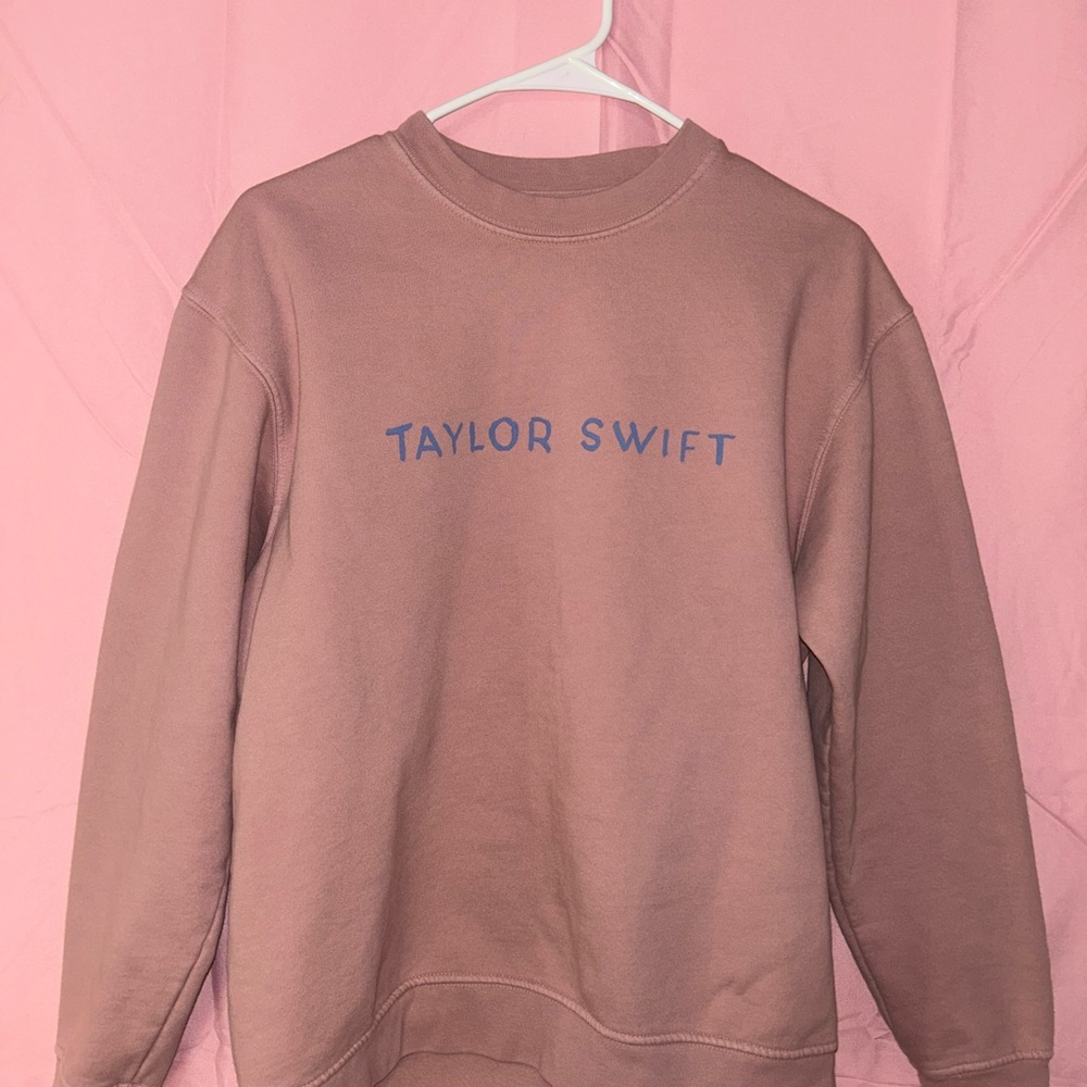 Taylor Swift Crew Neck Sweater - Pink
